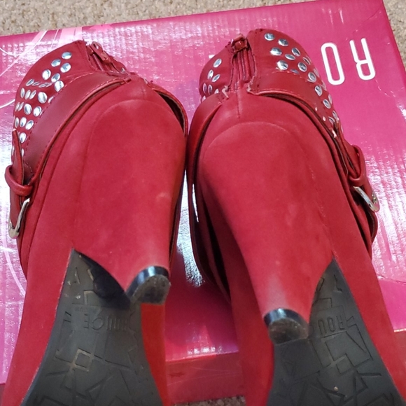 Red Booties - Picture 6 of 6